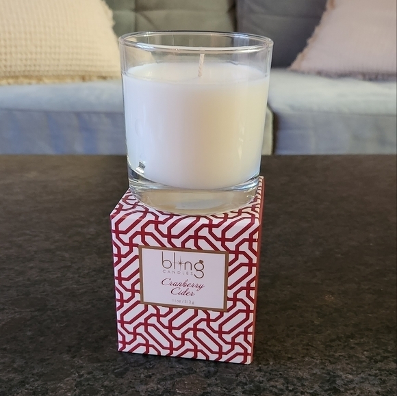 Bling Cranberry Cider Candle - Picture 4 of 4